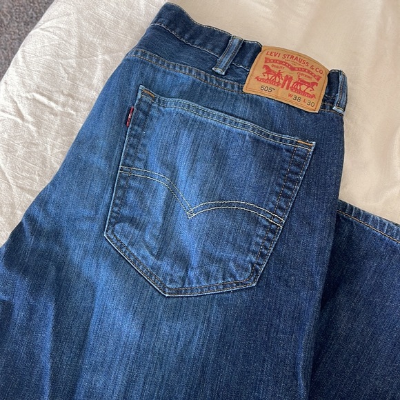 Levi’s - Picture 6 of 6